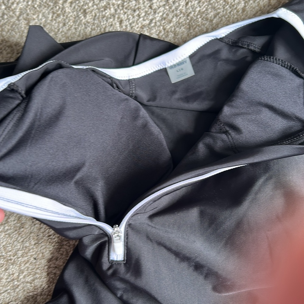 ON Women’s Rashguard - Picture 4 of 4
